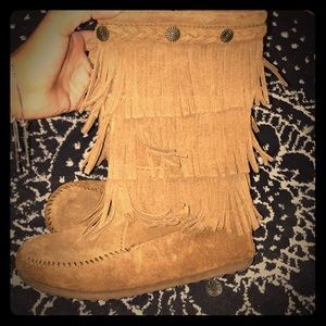 3-Layer Fringe Boot (girls)